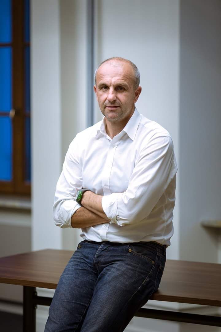  25065914  Kacper, 61 ,    Bielawa