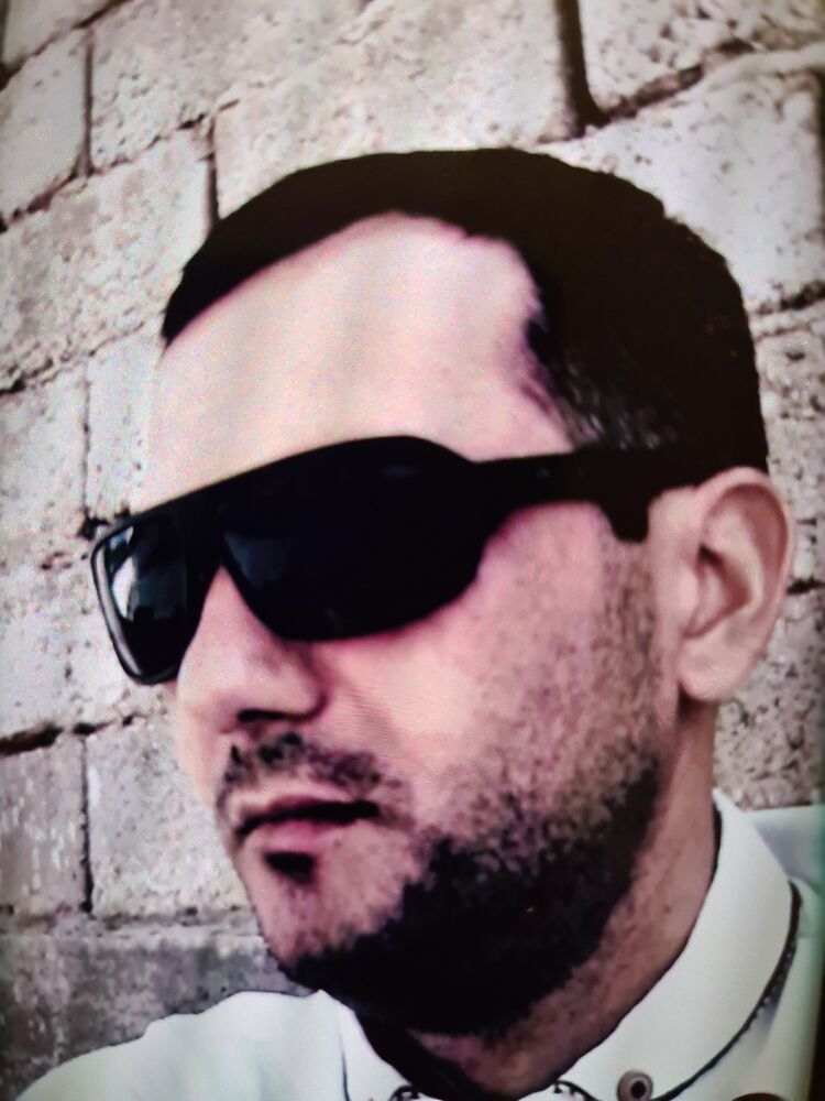  26096374  Shodik, 40 ,    