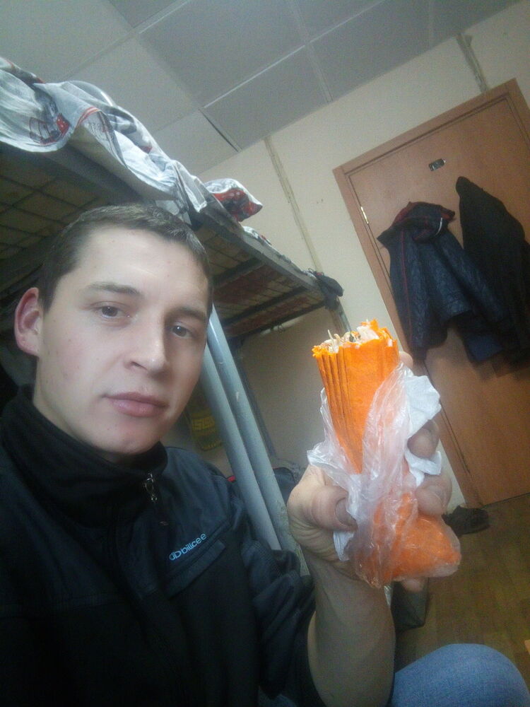  13937704  Sergey, 32 ,     