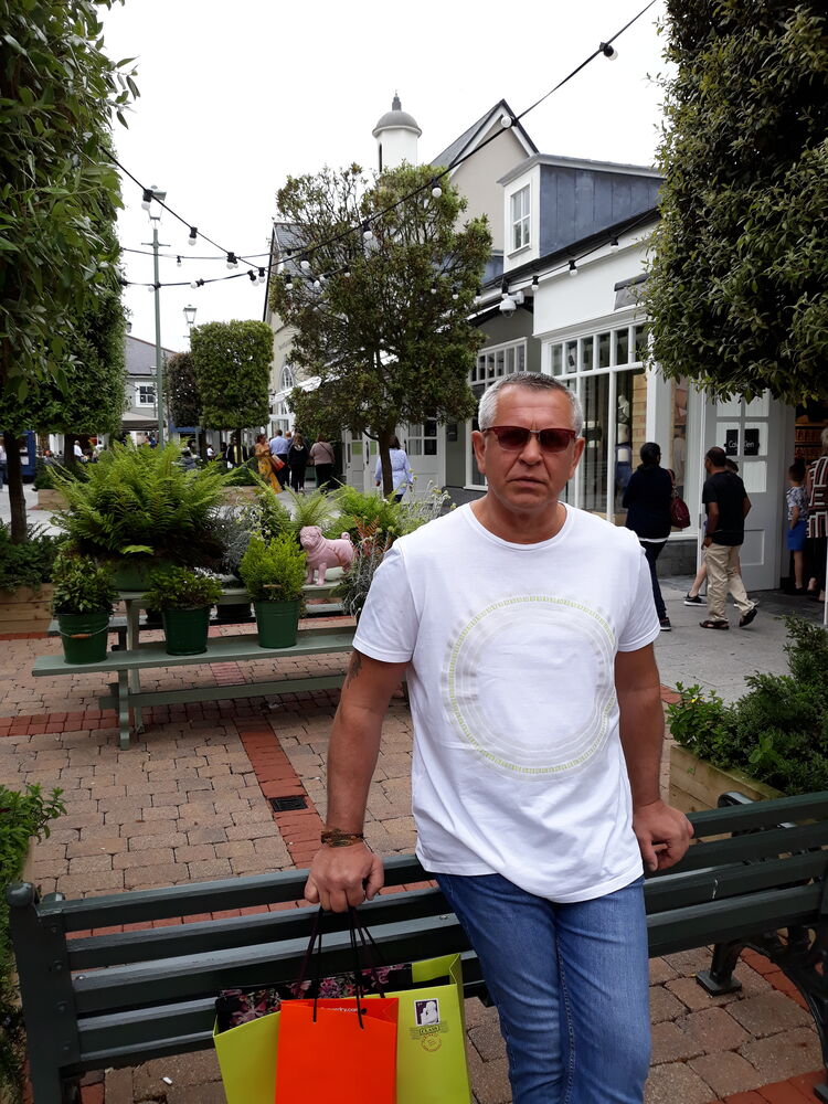  47889204  Benno, 61 ,    An Cabhan