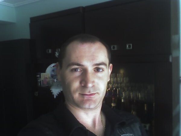  25155814  Alex, 42 ,    