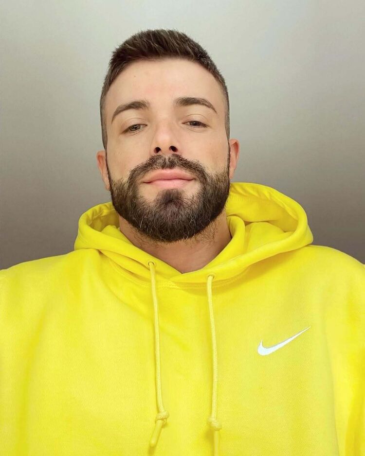  52827284  , 34 ,    