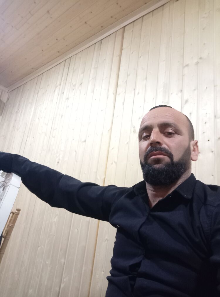  35101884  Behruz, 75 ,    