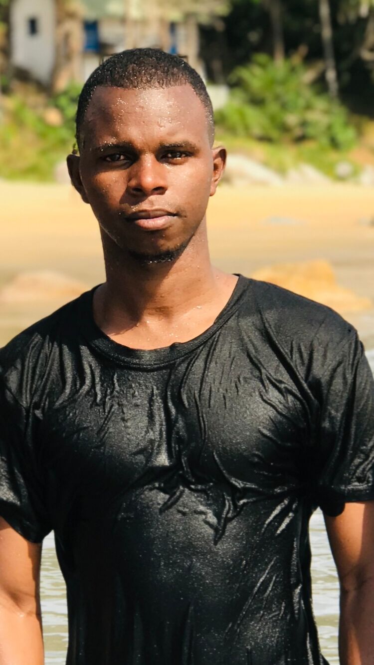  51915114  Ibra, 31 ,    