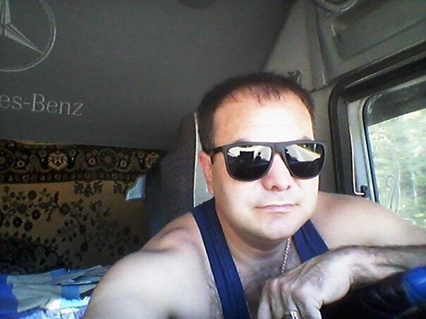  --,   , 42 ,   