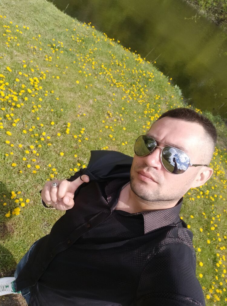  46748674  , 33 ,    