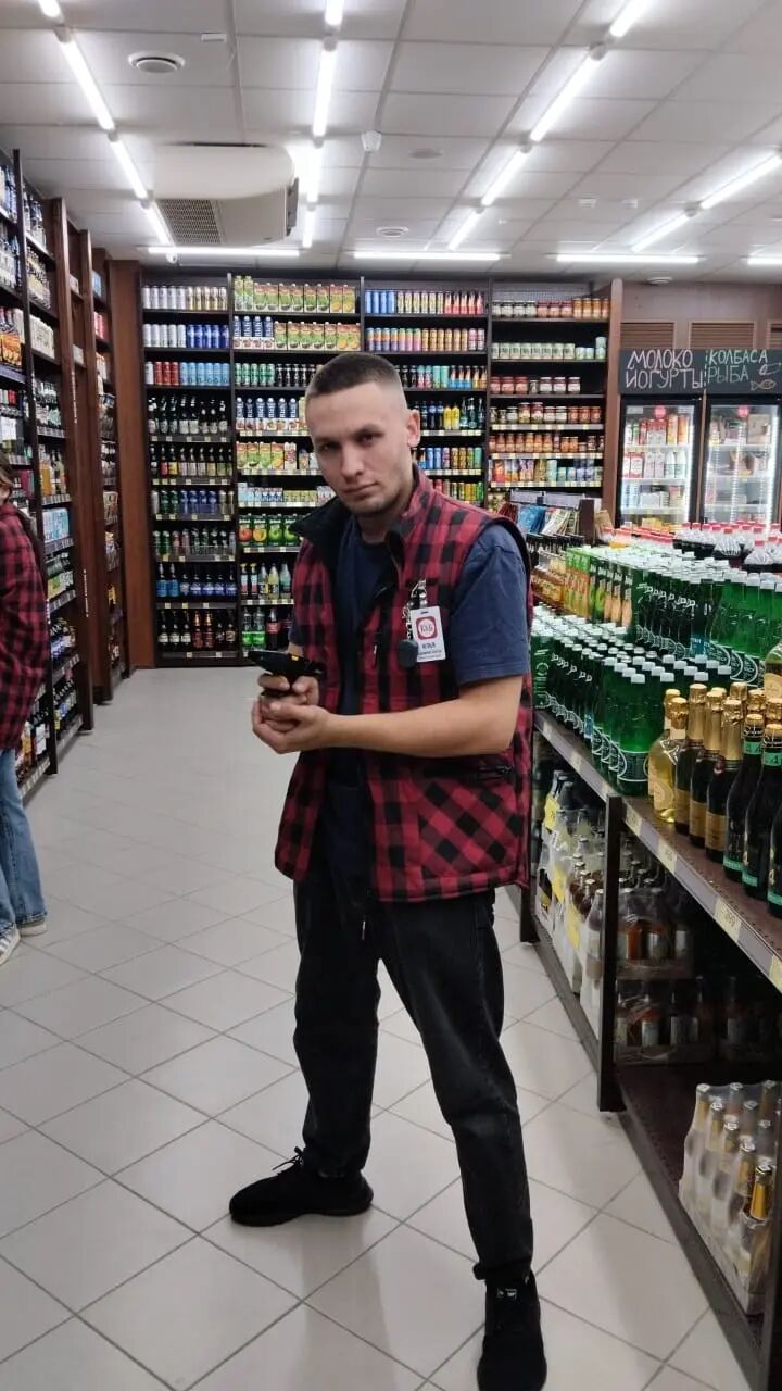  46307034  , 23 ,    