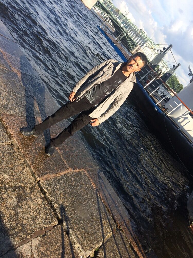  11794144  Sattor, 41 ,    