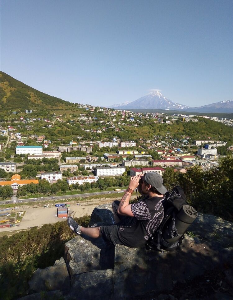  -,   , 33 ,     , c 