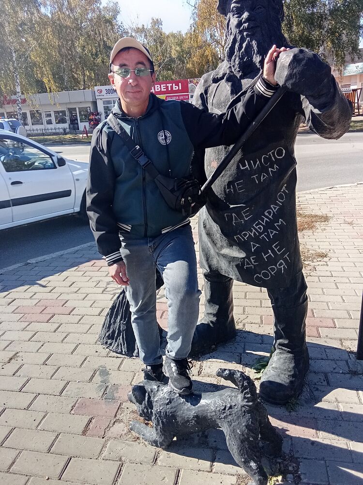  46702084  , 45 ,    