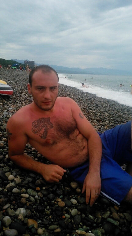  6182654  Giushaa, 35 ,    