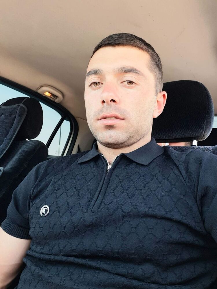  46898734  Suro, 32 ,    