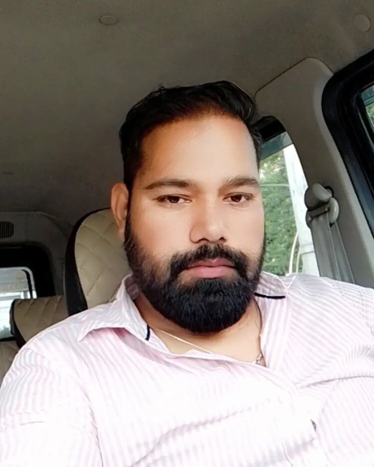  47458834  Om yadav, 34 ,    Lucknow