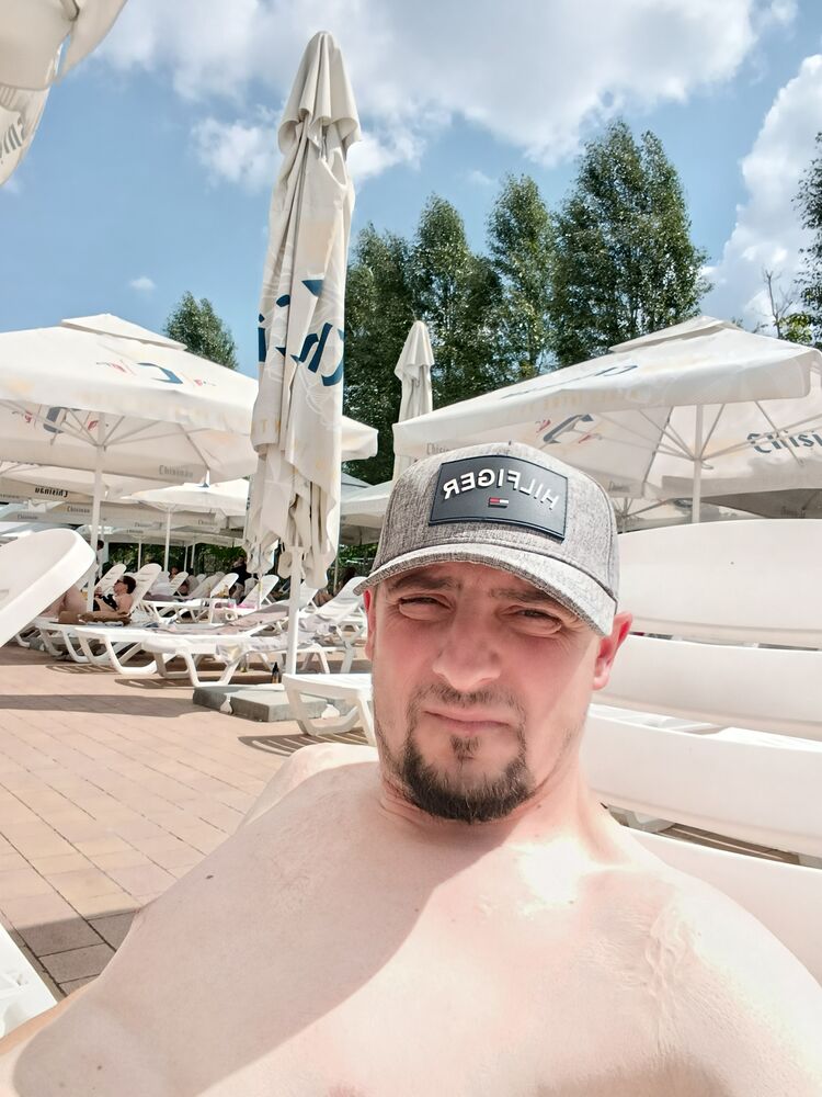  52767454  , 39 ,    -