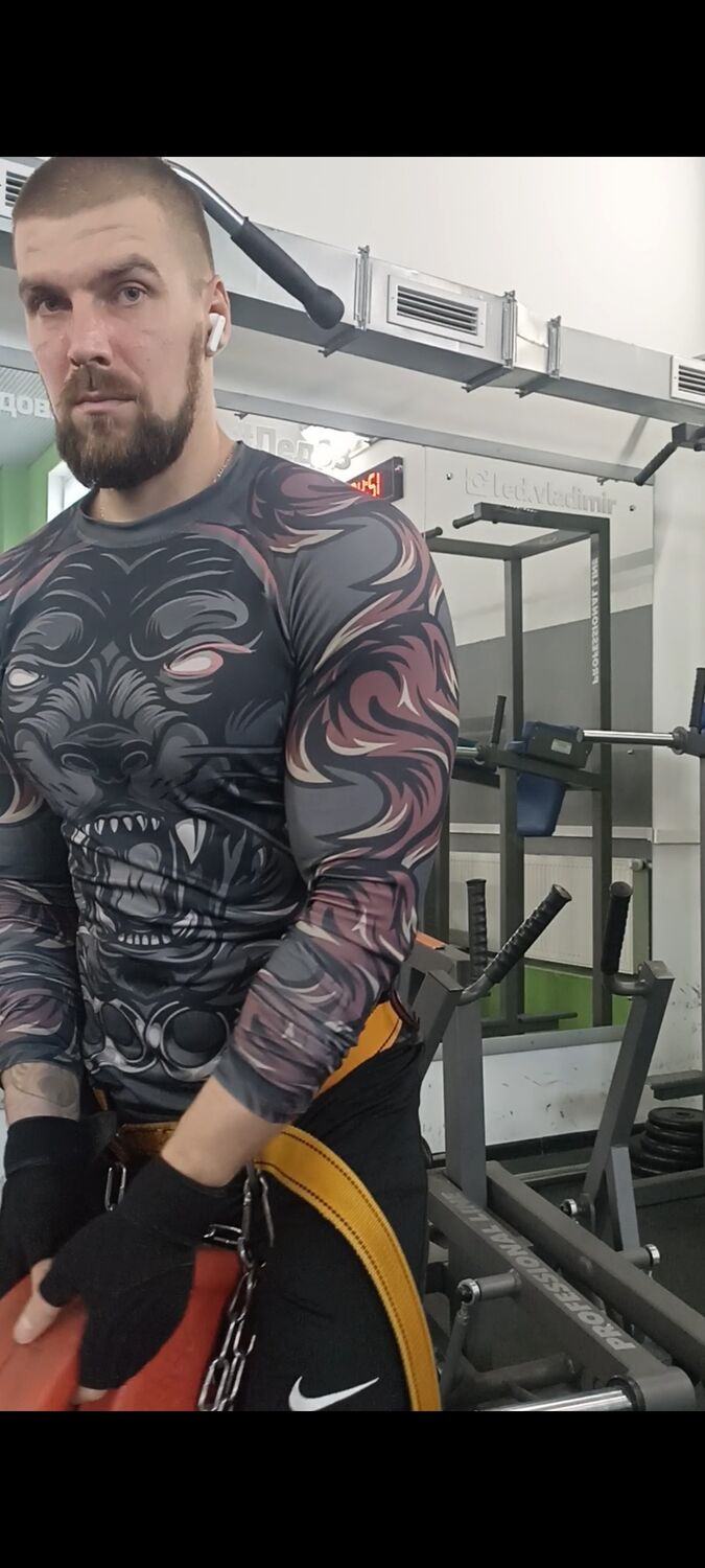  54638224  Looka, 33 ,    