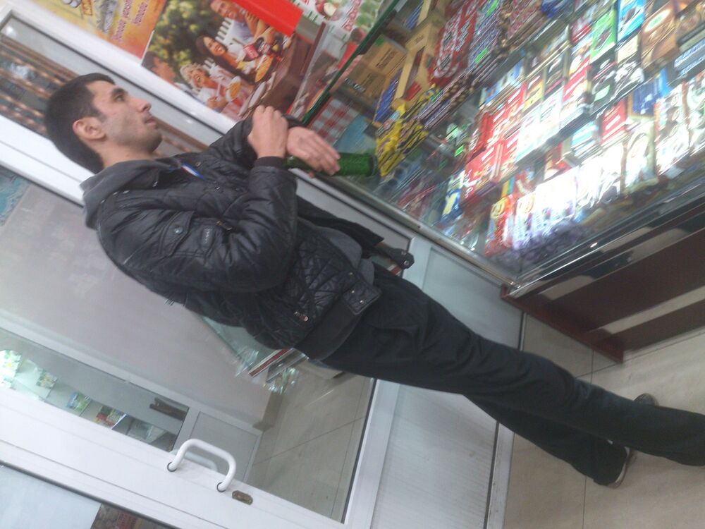  ,   Bek, 36 ,   ,   , c 