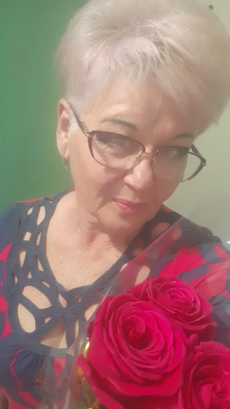  50645444  Larisa, 62 ,    