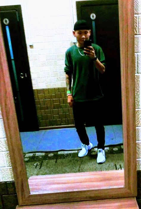  26098684  , 33 ,    -