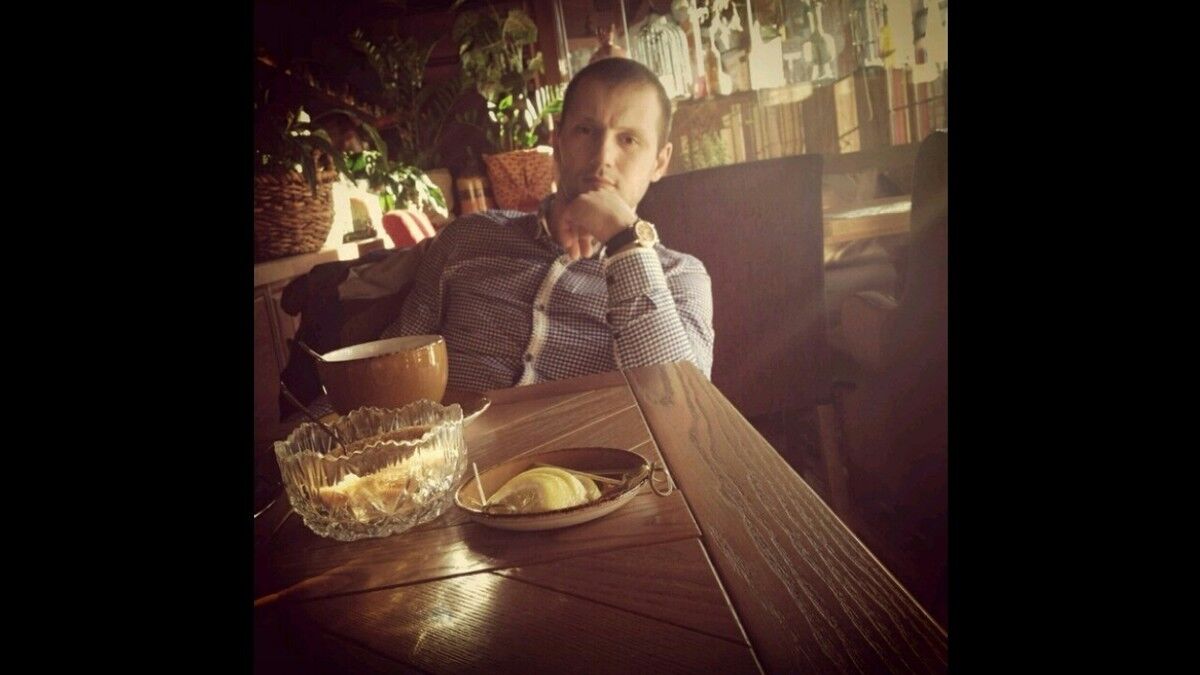  10577704  Alexandr, 38 ,    