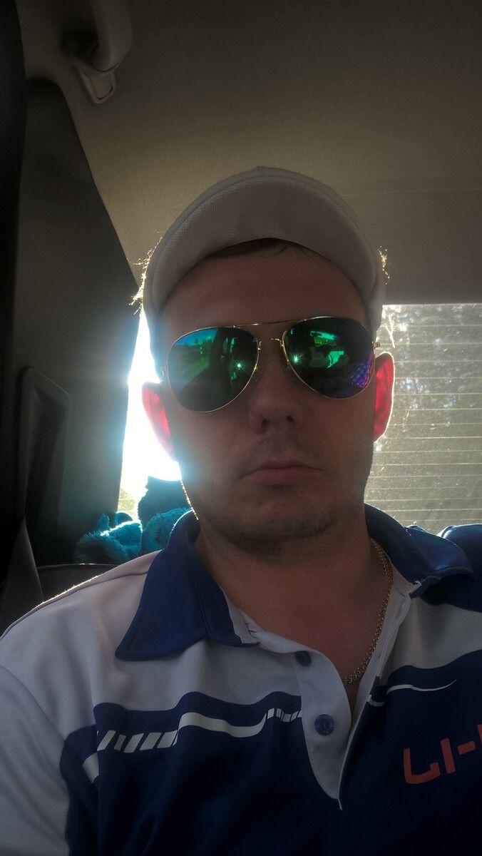  ,   Artem, 40 ,     , c , 