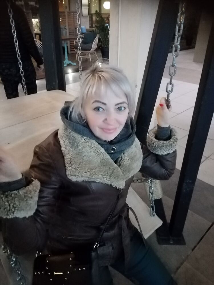  39362864  Svetlana, 47 ,    