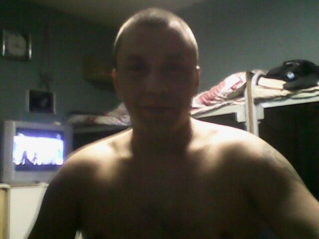  4184774  Denis, 43 ,    