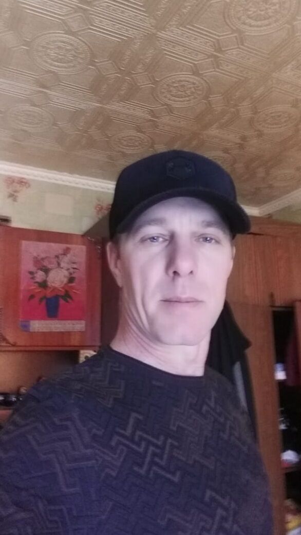  25967974  Aleksandr, 53 ,    