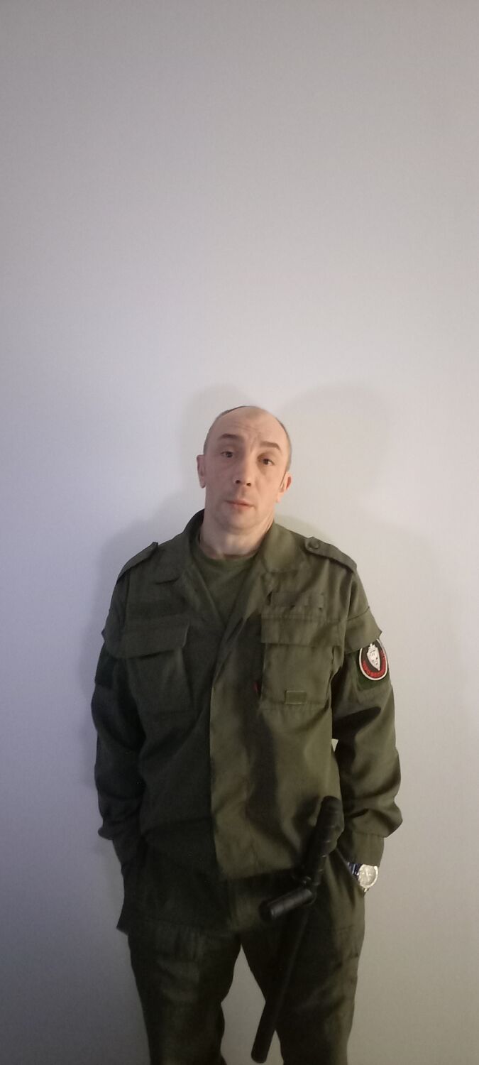  51062254  Igor, 44 ,    