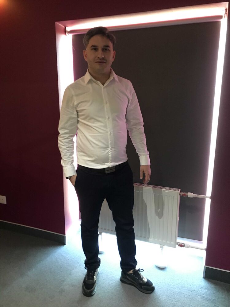  30682284  , 34 ,    -