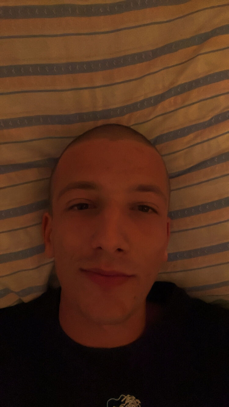  46300544  Pavlo, 23 ,    Cermany
