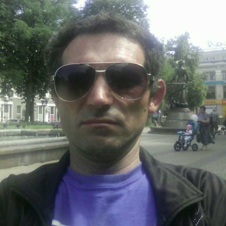  18829454  Ruslan, 47 ,    