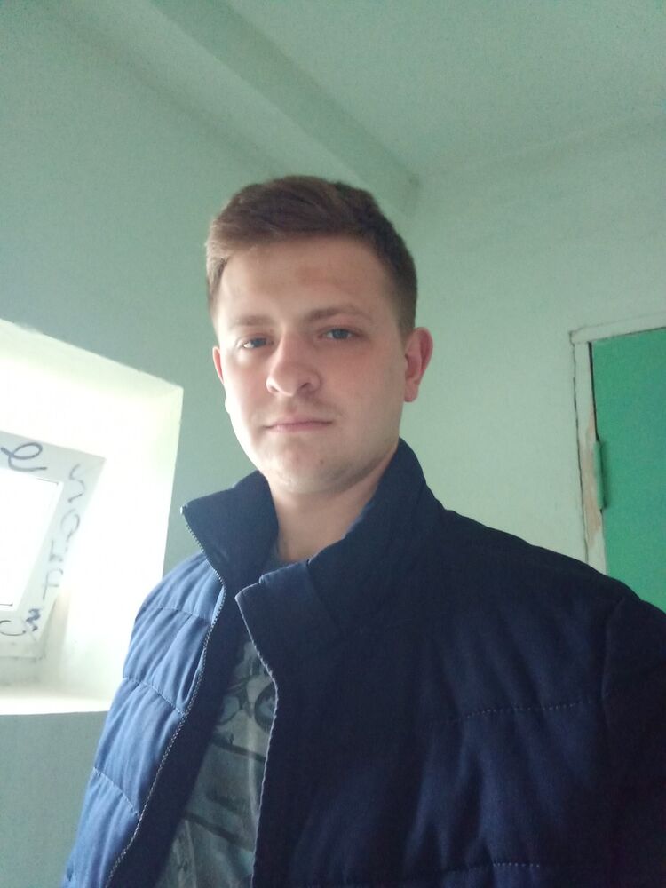  16025864  Andrij, 28 ,    