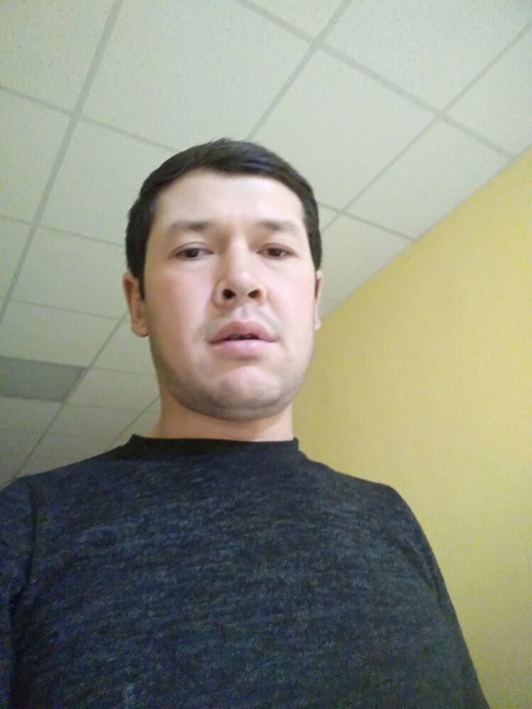  24791774  Elbek, 31 ,    