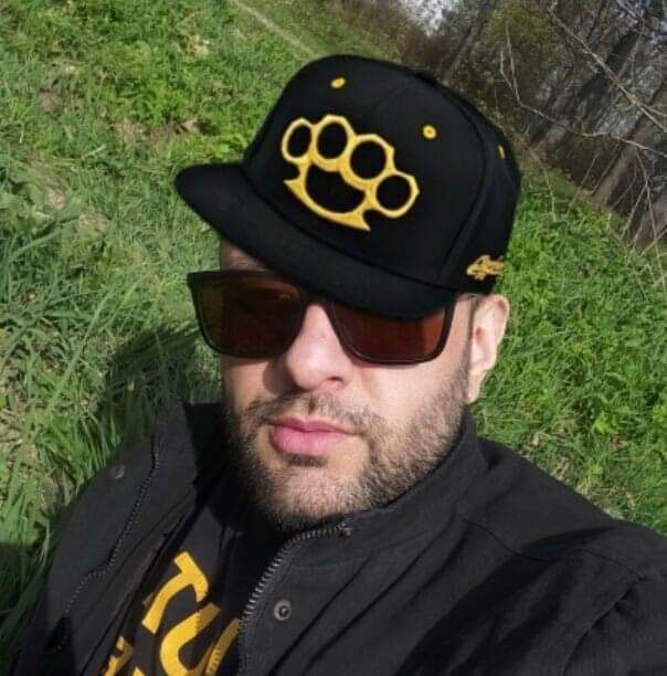  41872864  Kamal, 41 ,    