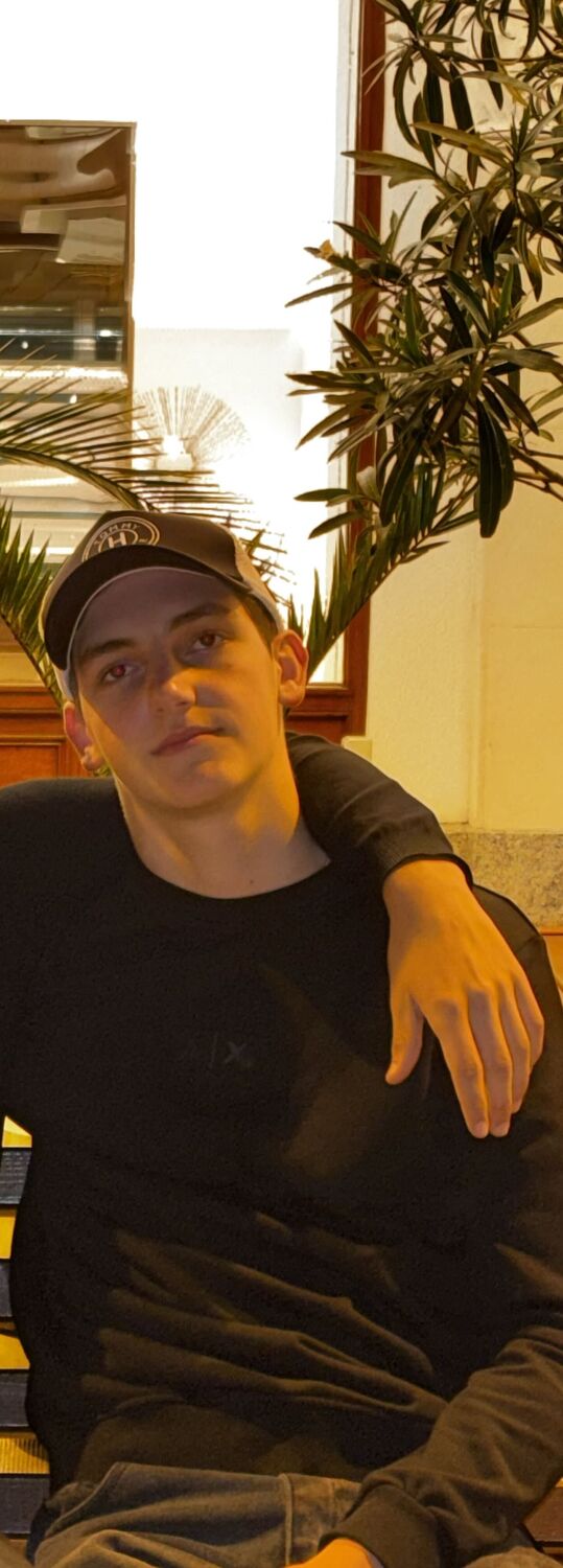  ,   Kolya, 21 ,   ,   