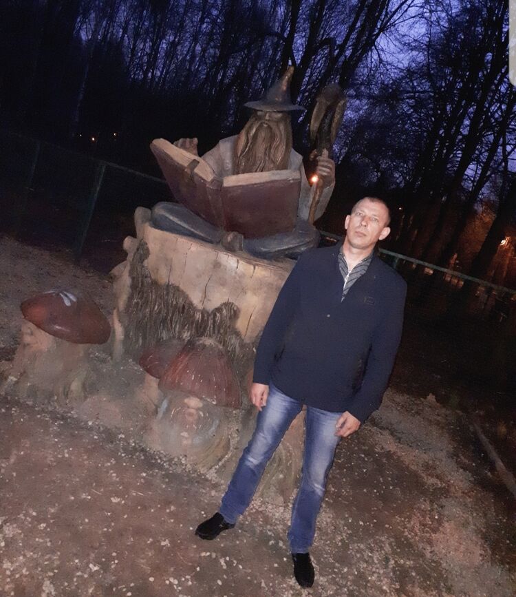  ,   Sergey, 52 ,   ,   