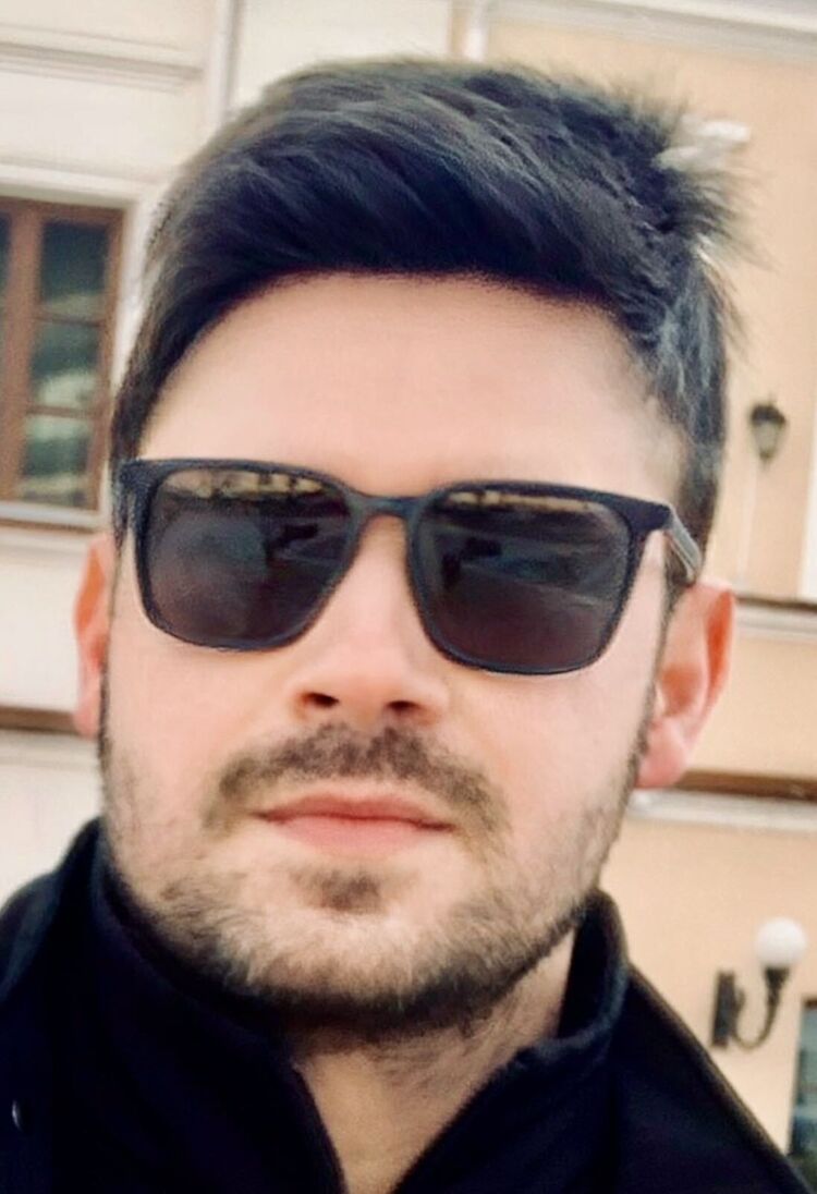  53094174  SERGEI, 33 ,    