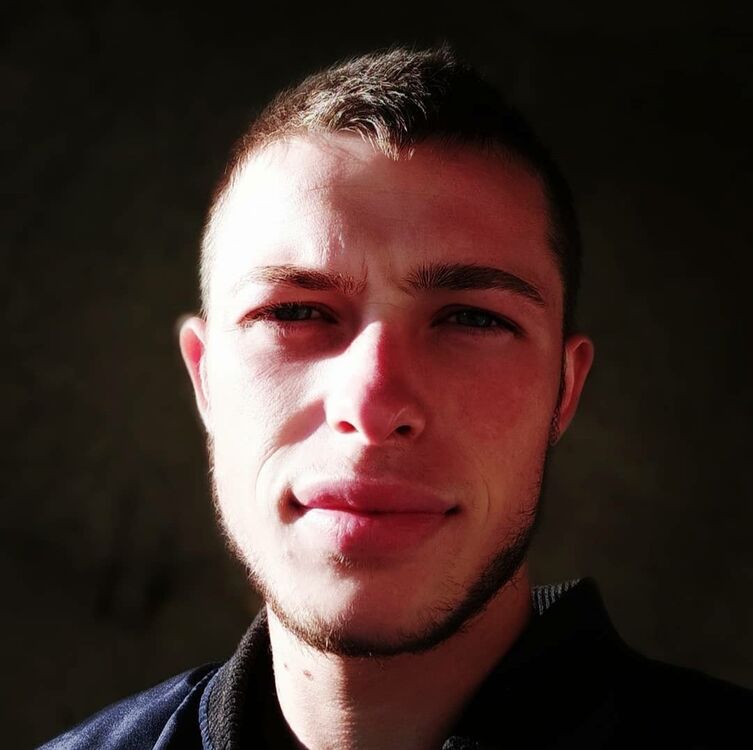  ,   Cristian, 28 ,   