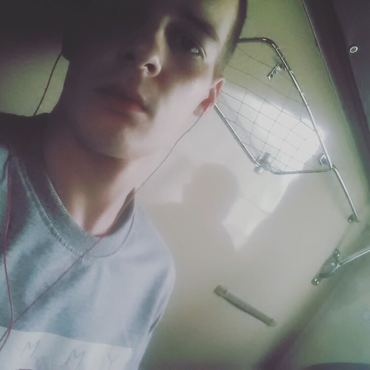  ,   Artuom, 26 ,   ,   , c 