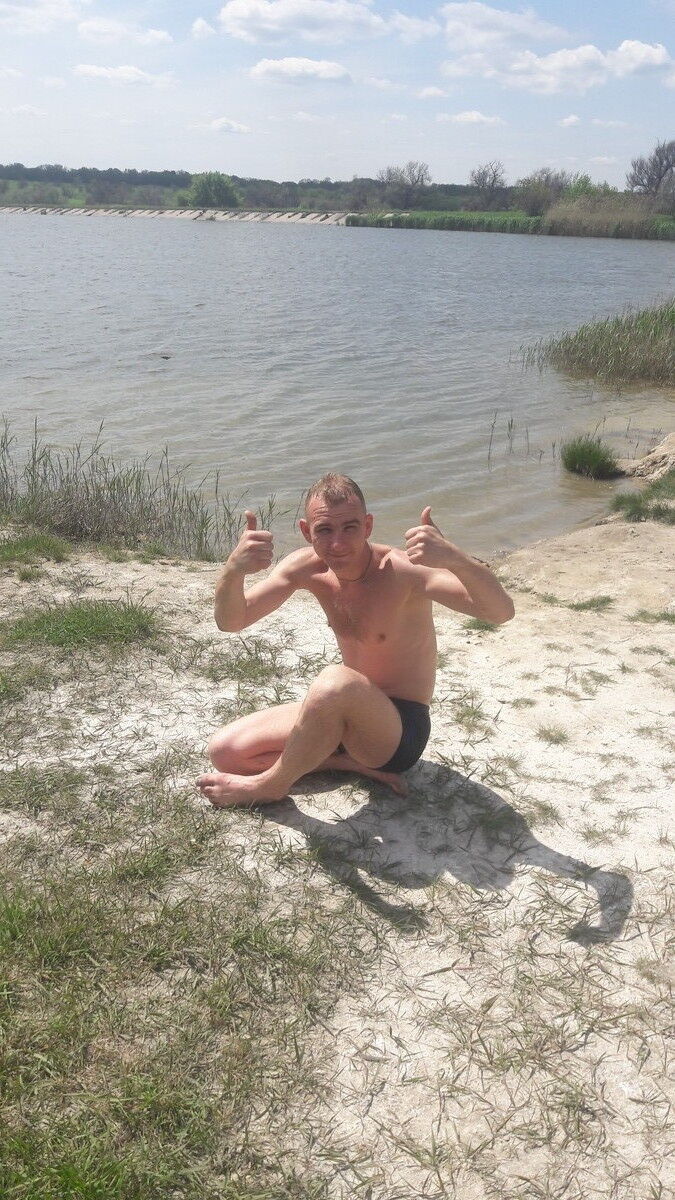  ,   M, 40 ,   
