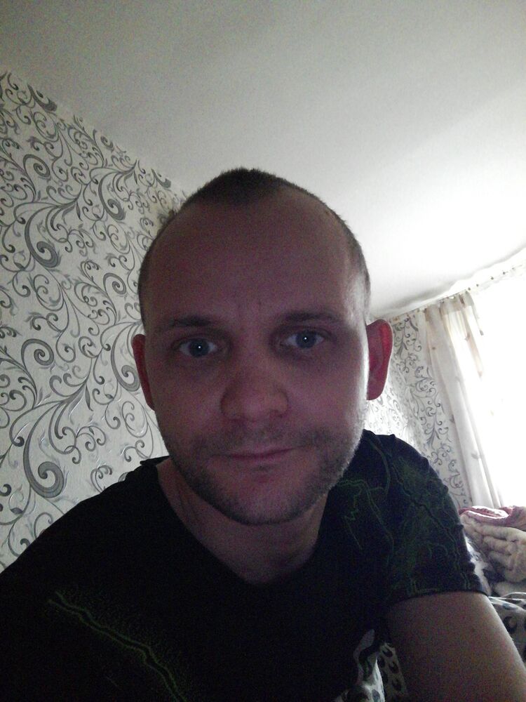  ,   Denis, 40 ,   ,   , c 