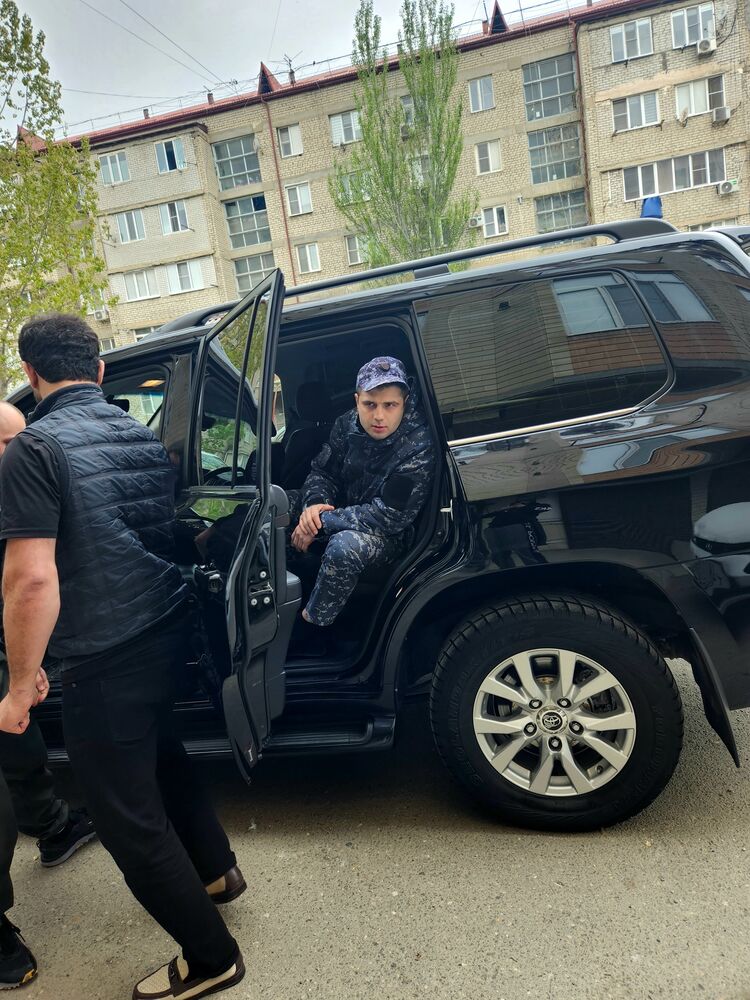  41505754  Gadji, 29 ,    
