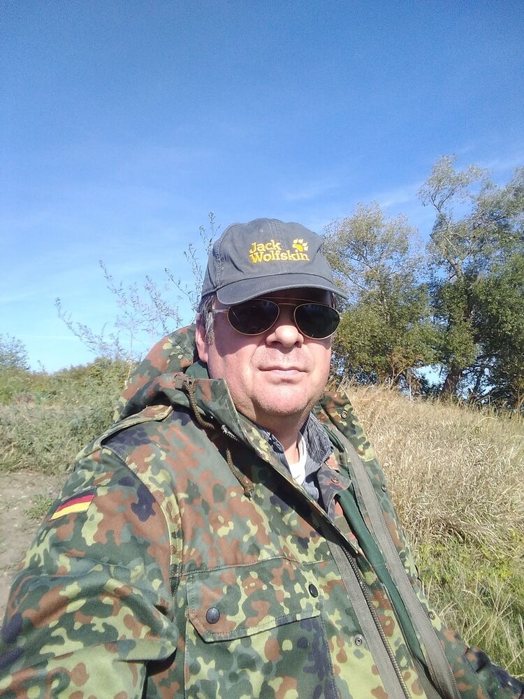 ���������� Halle, ���� ������� ��������, 55 ���, ������������ ��� ������, ����� � ���������, c�������� ���������, ���������