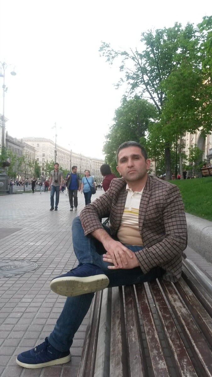  ,   Kamal, 42 ,   ,   , c 