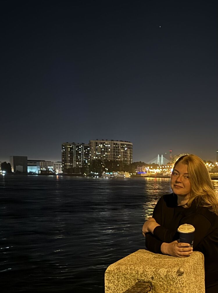 ���� 46043224 ������� ���������, 32 ����, ���� ���������� � �����-����������