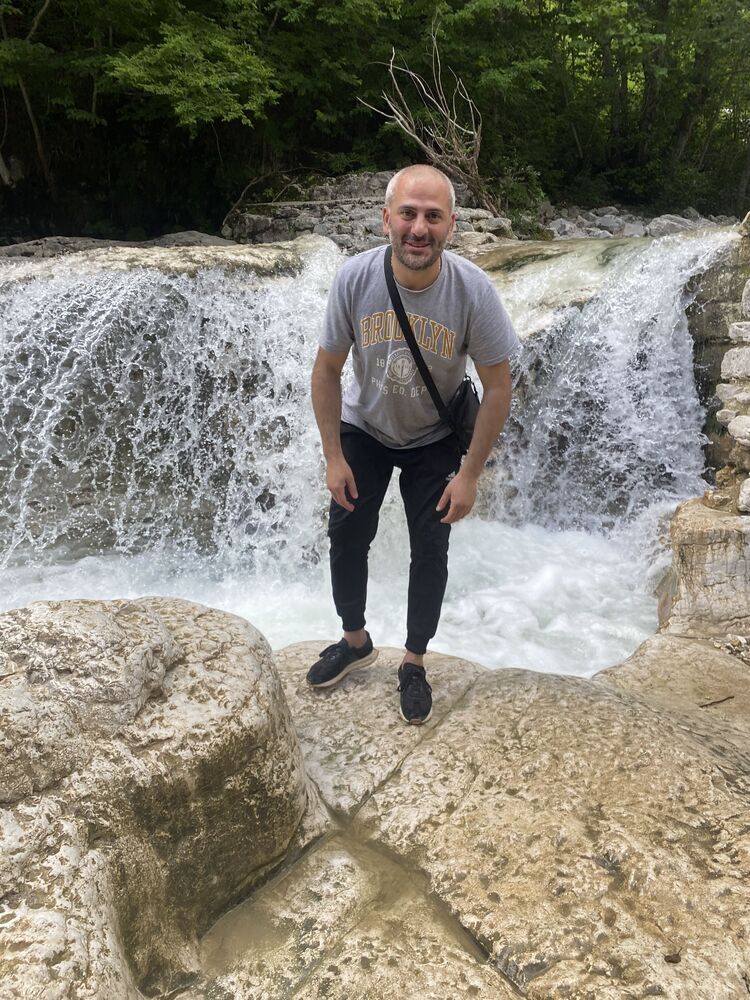  ,   Vito, 43 ,   ,   