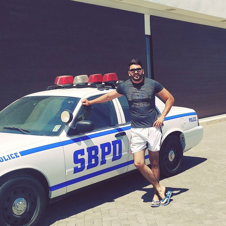  16491994  Elnur, 32 ,    