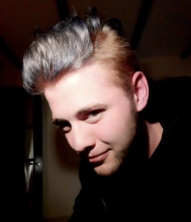  38729814  , 22 ,    -