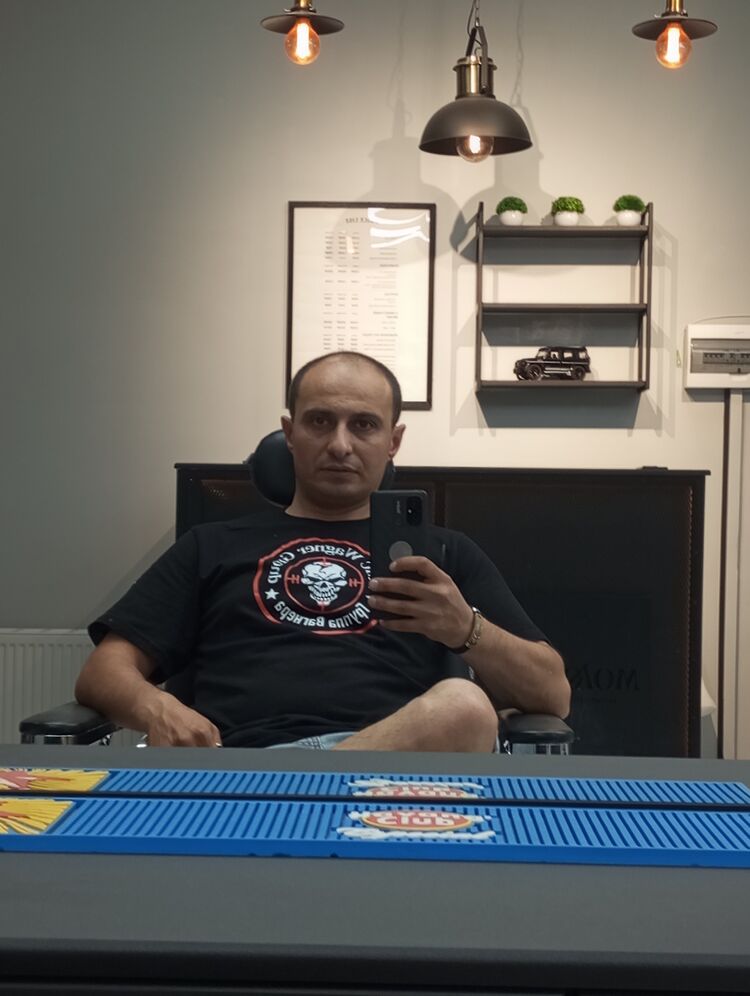  53070614  , 37 ,    