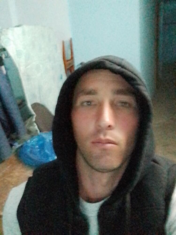 42366824  , 28 ,    